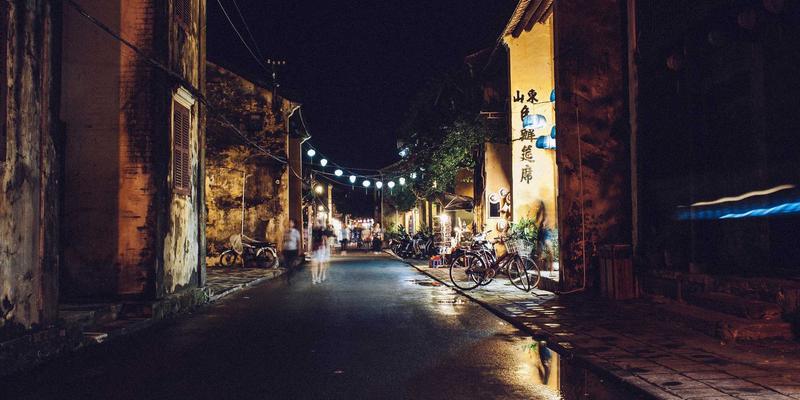 智慧供暖新选择：电锅炉在分布式能源与峰谷电价中的成本效益与维护策略